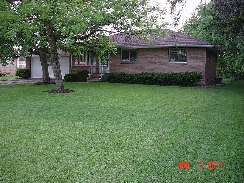 1st image of 136 W 130th St