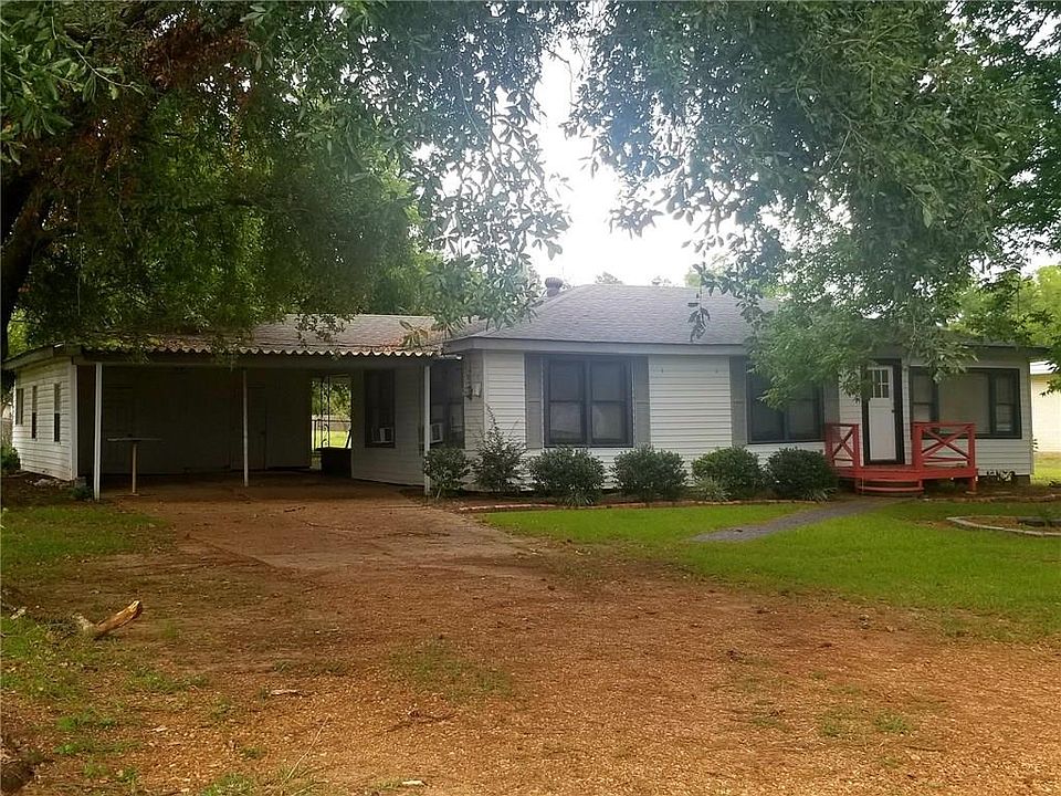 2nd image of 718 Hines Ln