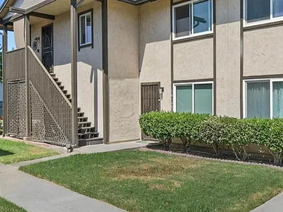 1st image of 10315 Carefree Dr