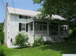 117 Old Post Rd, Ghent, NY 12075