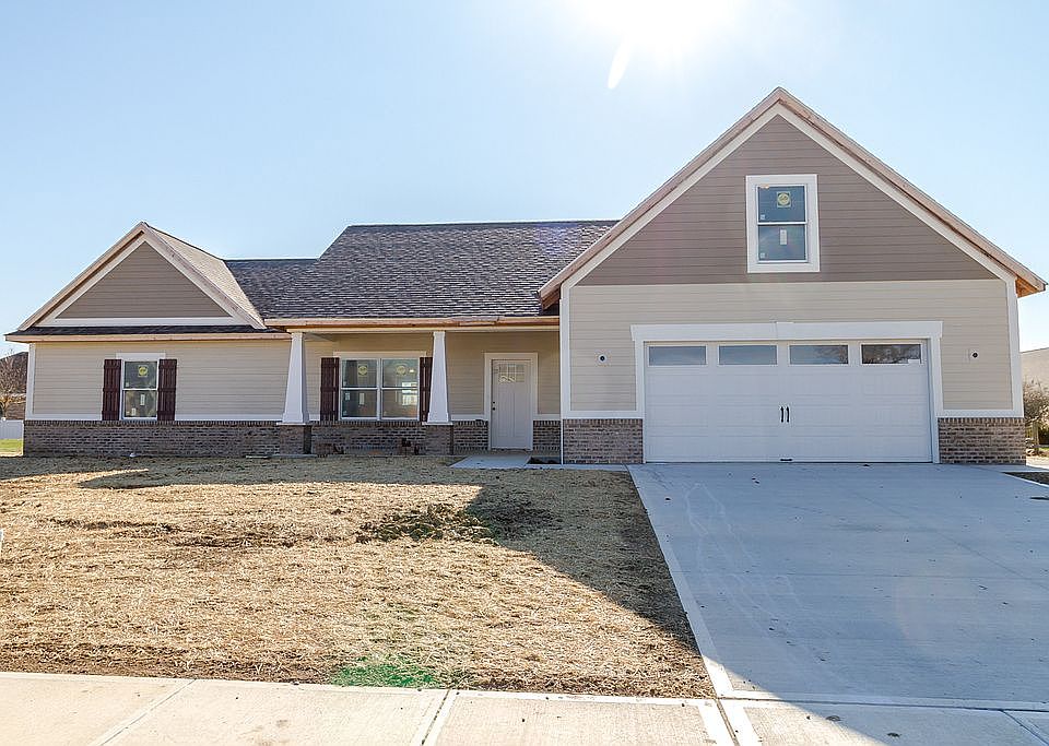 1st image of 111 Aspen Dr