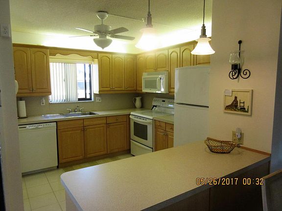 5th image of 1551 NE 13th Ter APT A11