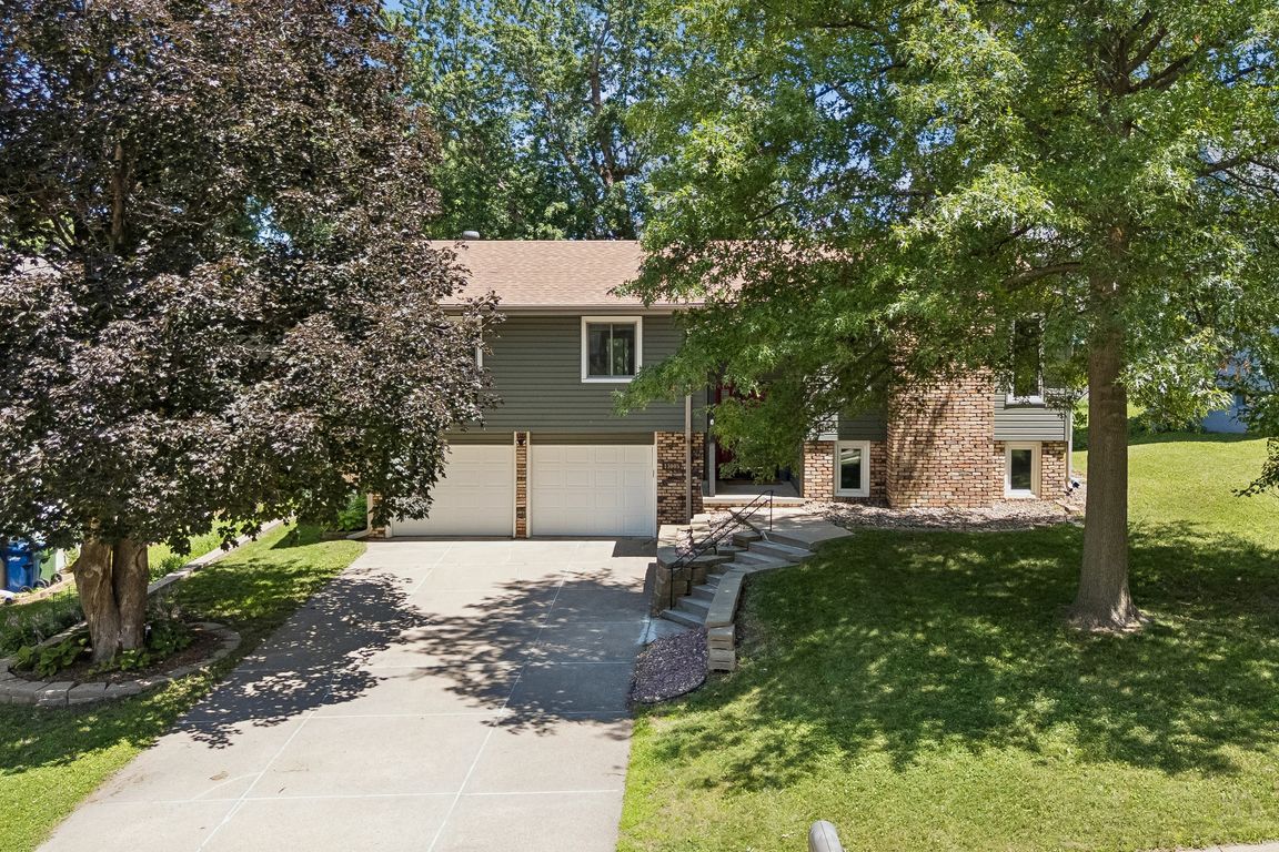 13005 S 31st St_001.jpg