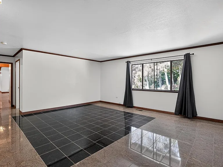 525 Hampton Rd — Photo 13