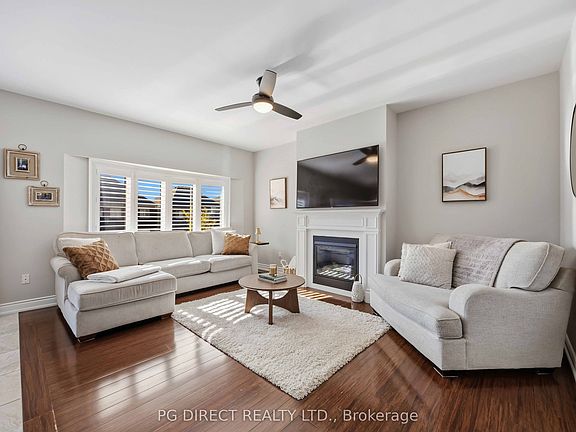 4th image of 102 Ridge Gate Cres