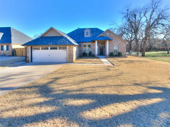 10128 NE 4th St, Midwest City, OK 73130