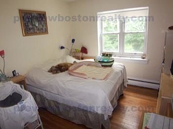 2nd image of 65 Chiswick Rd #Sg4
