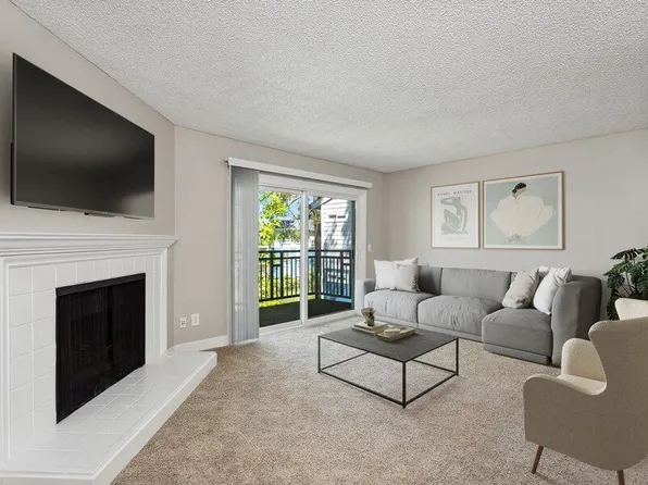 Fountains at Point West