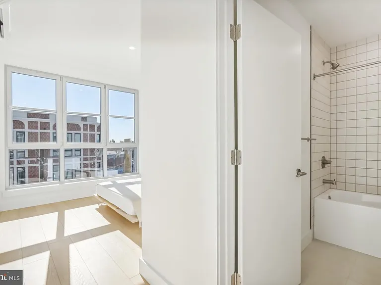 2406 Frankford Ave #21 — Photo 19