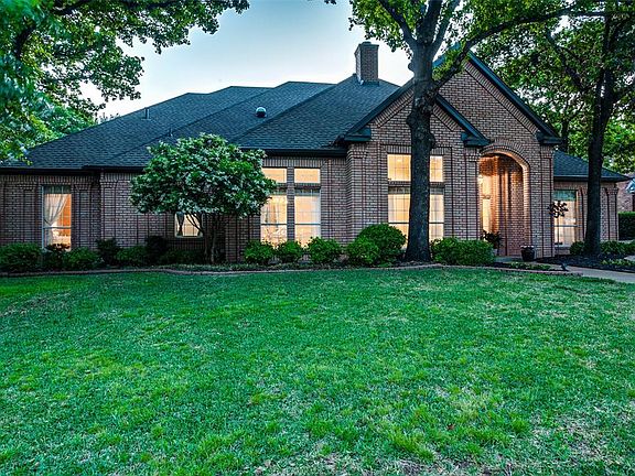 4th image of 8313 Thorncrest Ct