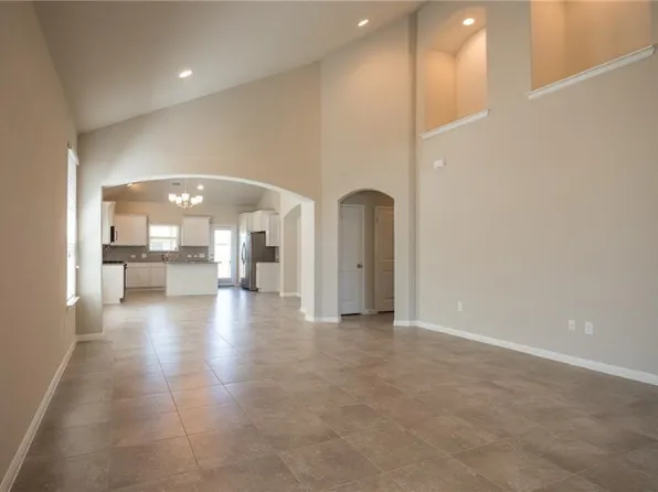 641 Schefer St, Leander, TX 78641