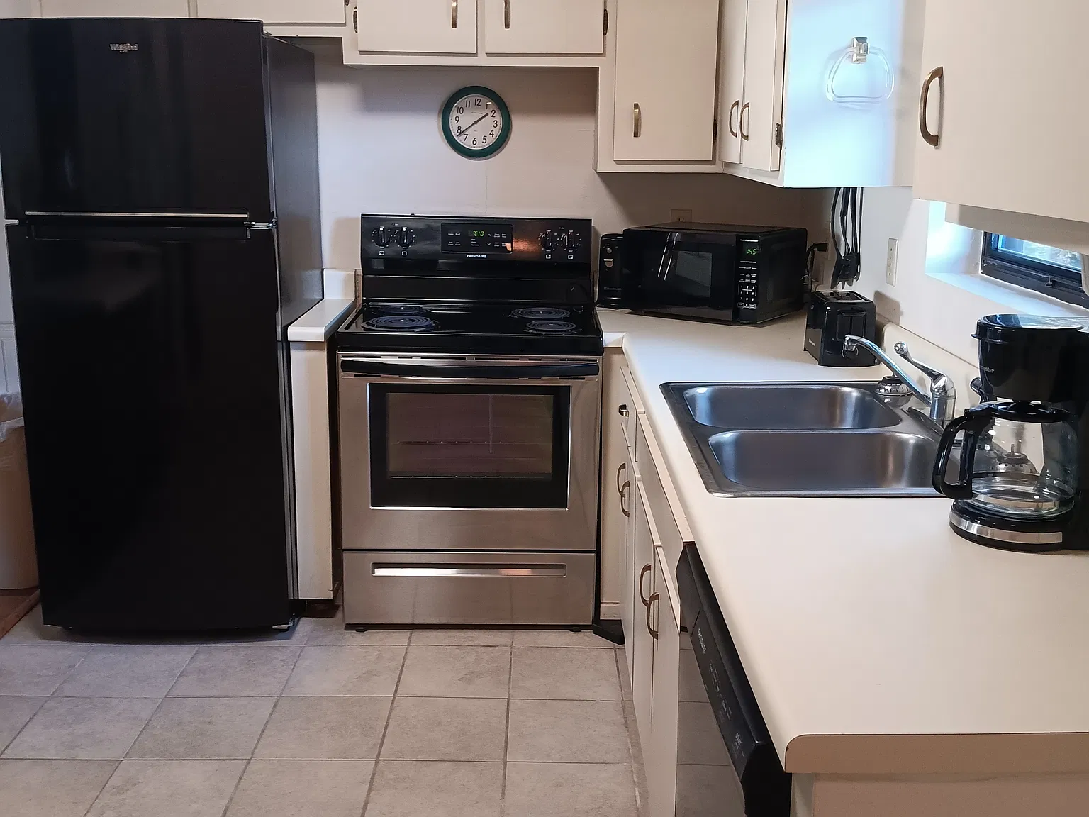 2 bed, $1,500 — Photo 2