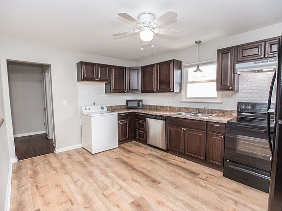 5th image of 9275 Hickory St