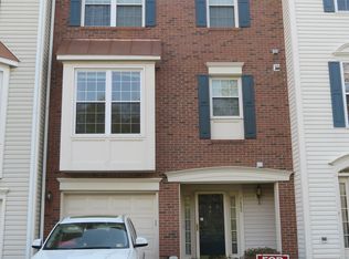 2448 Mountain Mill Pl, Herndon, VA 20171