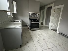 27 Garwood Pl