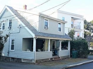 32 Crescent St, Lynn, MA 01902