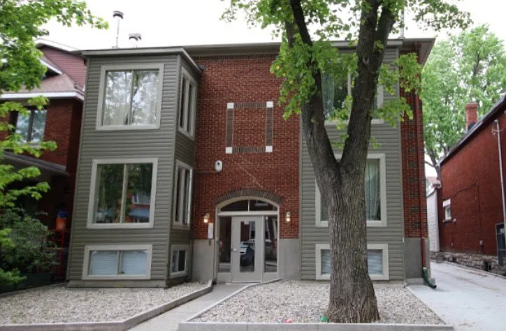 173 Florence St #6 — Photo 1