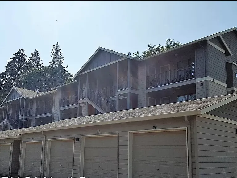 TUPPER HILL APARTMENTS — Photo 1
