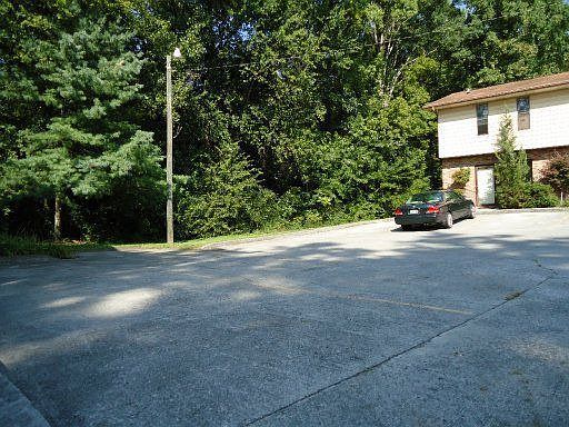 2nd image of 4001 Valley View Dr APT 2
