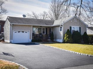 42 Gedney Cir, White Plains, NY 10605