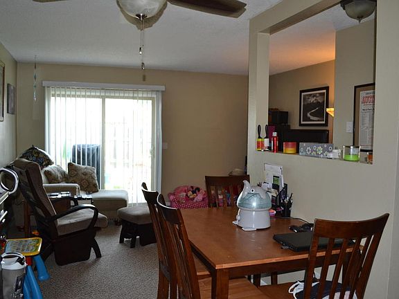 5th image of 1995 Edwards Dr Unit A