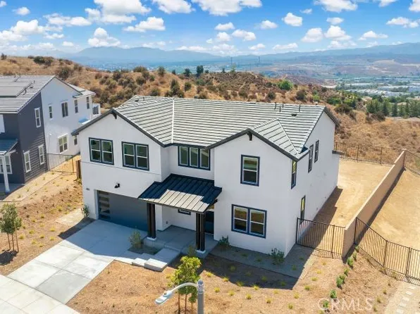 29822 Old Ranch Cir, Castaic, CA 91384