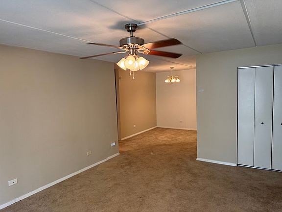 4th image of 266 Shorewood Dr #Gc