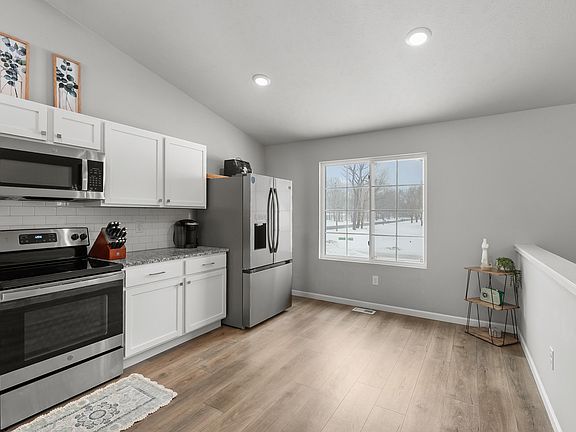 3rd image of 5088 Lake Pines Ct