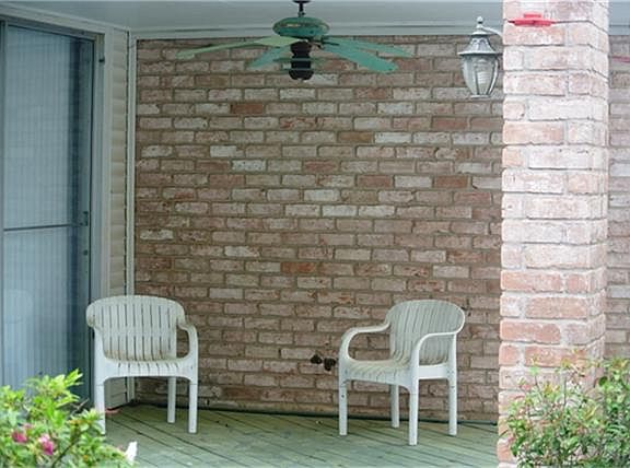3rd image of 1826 Eagle Falls Dr
