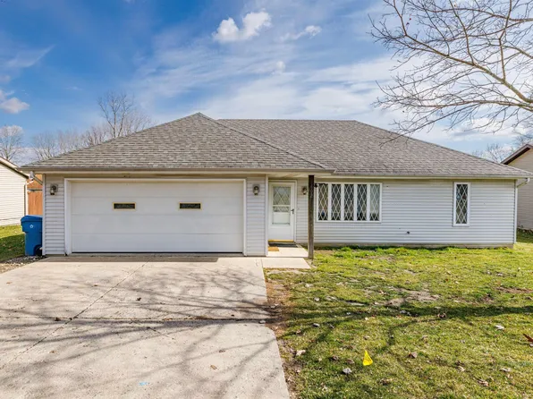 402 Terry Ln, Hamilton, IN 46742