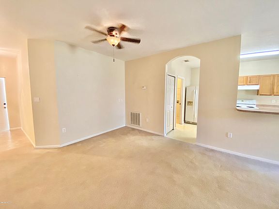 5th image of 622 Marian Ct