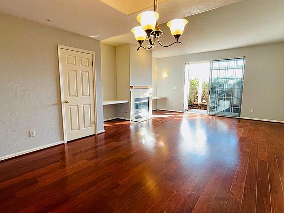 5th image of 105 Farallon Dr