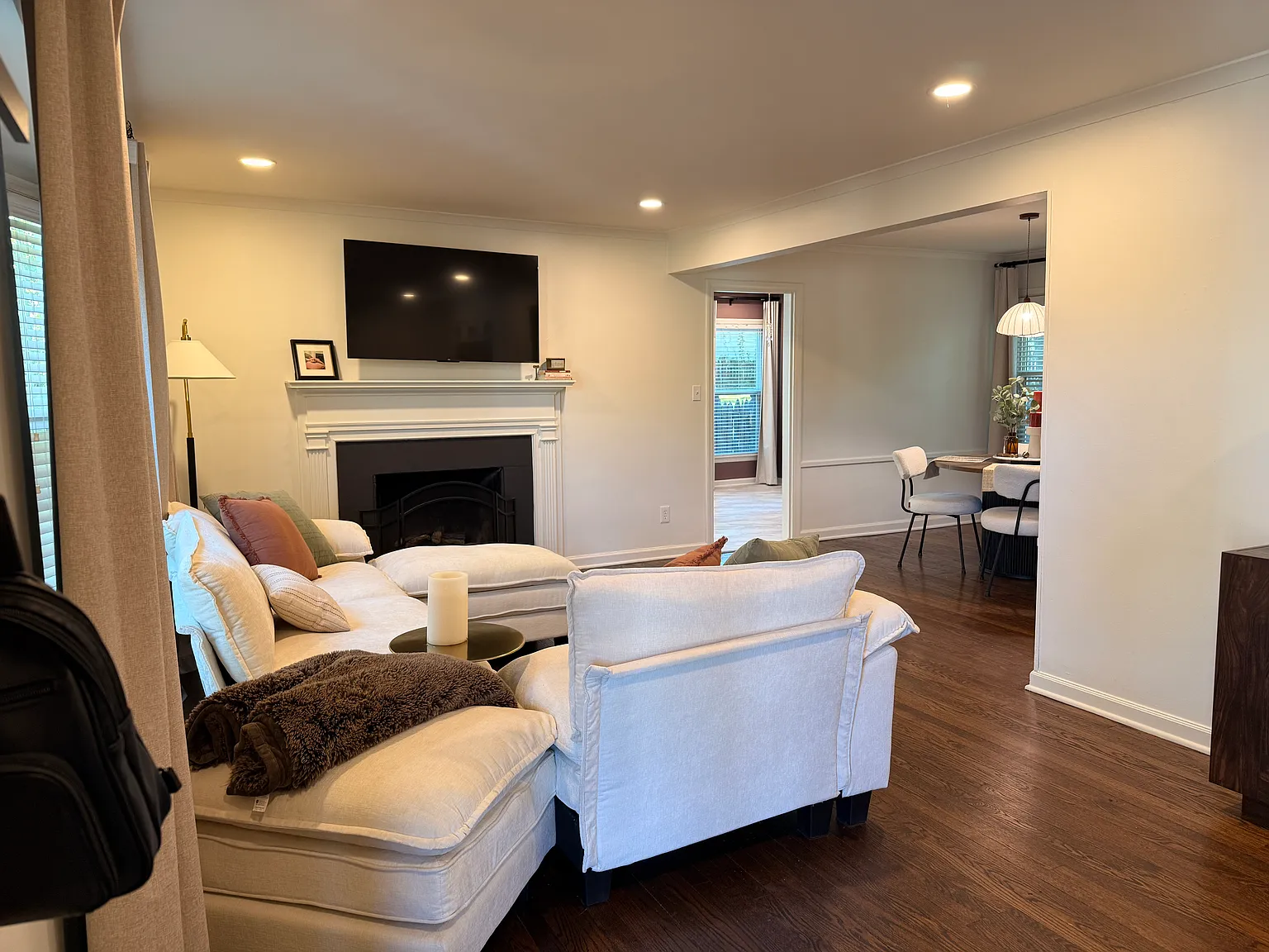 3 bed, 1.5 bath, 1726 sqft, $3,000 — Photo 3