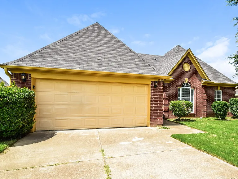4088 Carroll Dr W — Photo 3