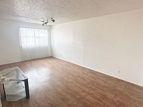 2nd image of 3522 Oakwood Dr APT 16