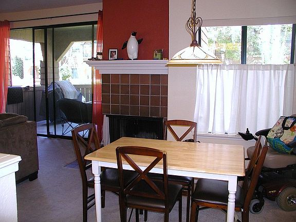 4th image of 43 Cove Ln