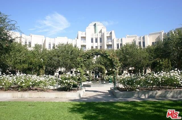 1st image of 5625 Crescent Park W APT 118
