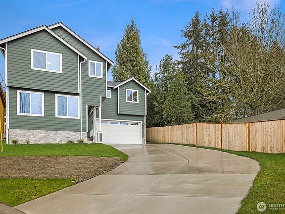 2nd image of 2117 SW 103rd Place