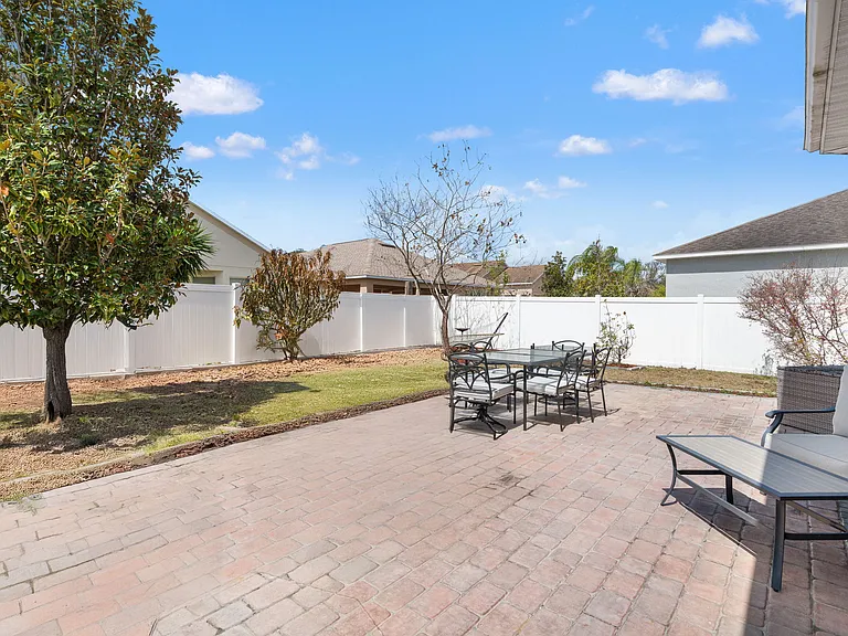7506 Forest Mere Dr — Photo 27