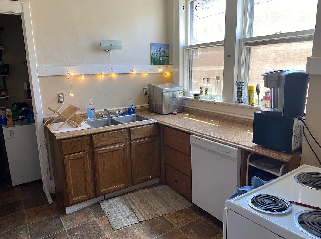 6 bed, 2.0 bath, $4,500 — Photo 3