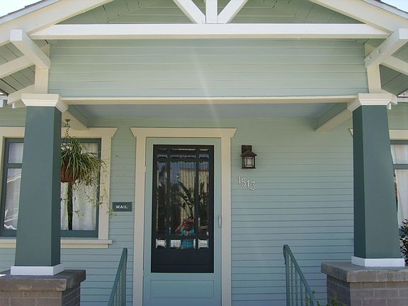 front door w/ screen