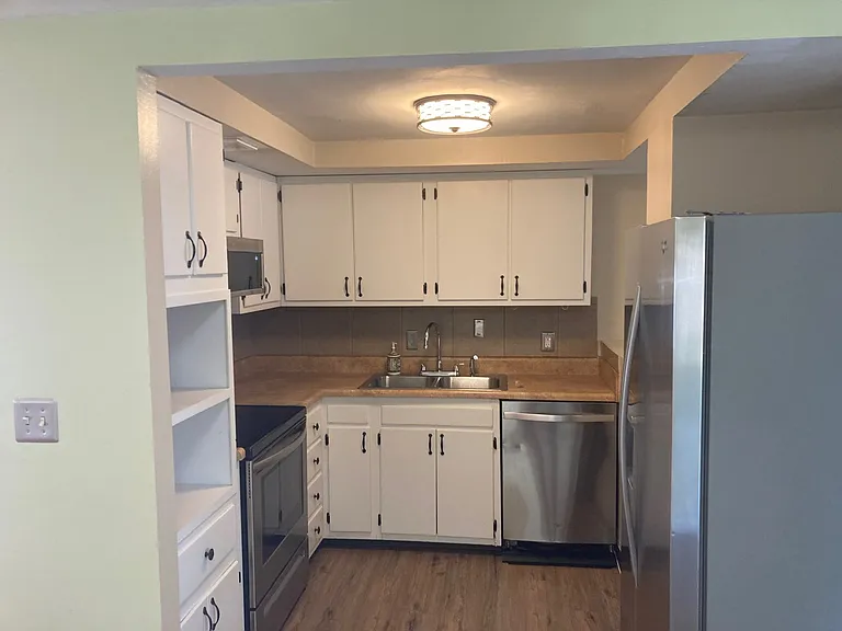 3700 Caracas Dr — Photo 14