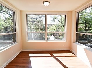700 W. Grace, Chicago, IL 60613