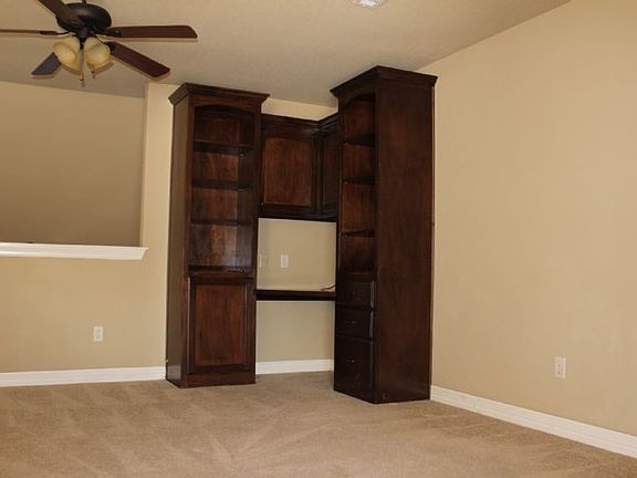 4th image of 2417 S 15th Pl