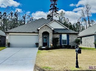8338 Fairlane Dr, Denham Springs, LA 70726