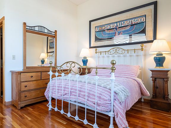5th image of 532 Dyckman Ave APT 1