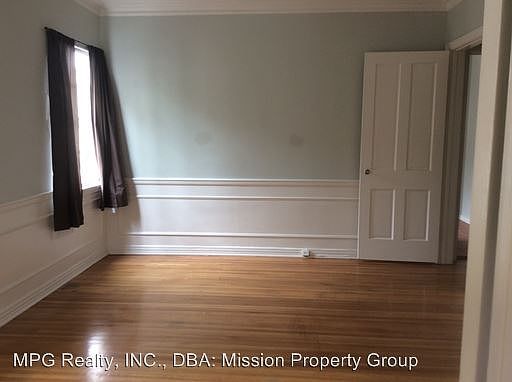 5th image of 9747 Charleville Blvd