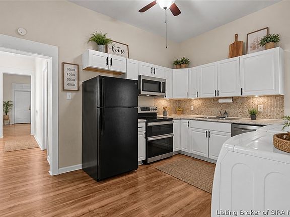 3rd image of 1804 E Spring Street