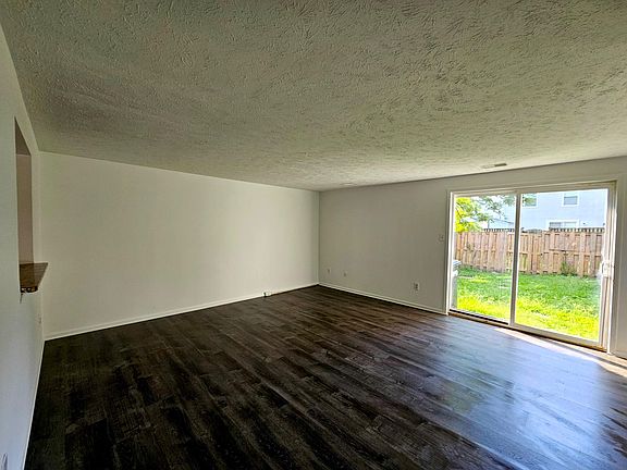 4th image of 4745 Hedrick Ln