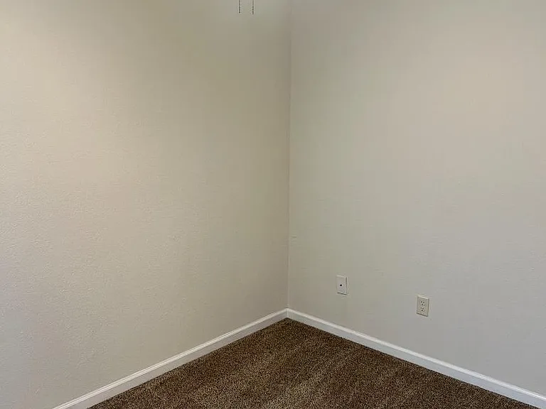 Unit Photo